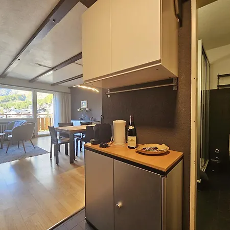 Lägenhet Adora